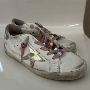 Super cute golden goose for girls…